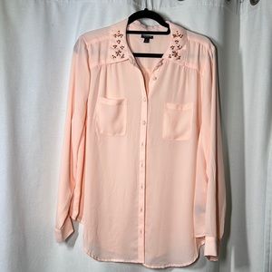 TORRID - MADISON - LIGHT PINK GEORGETTE EMBELLISHED COLLAR BUTTON FRONT BLOUSE